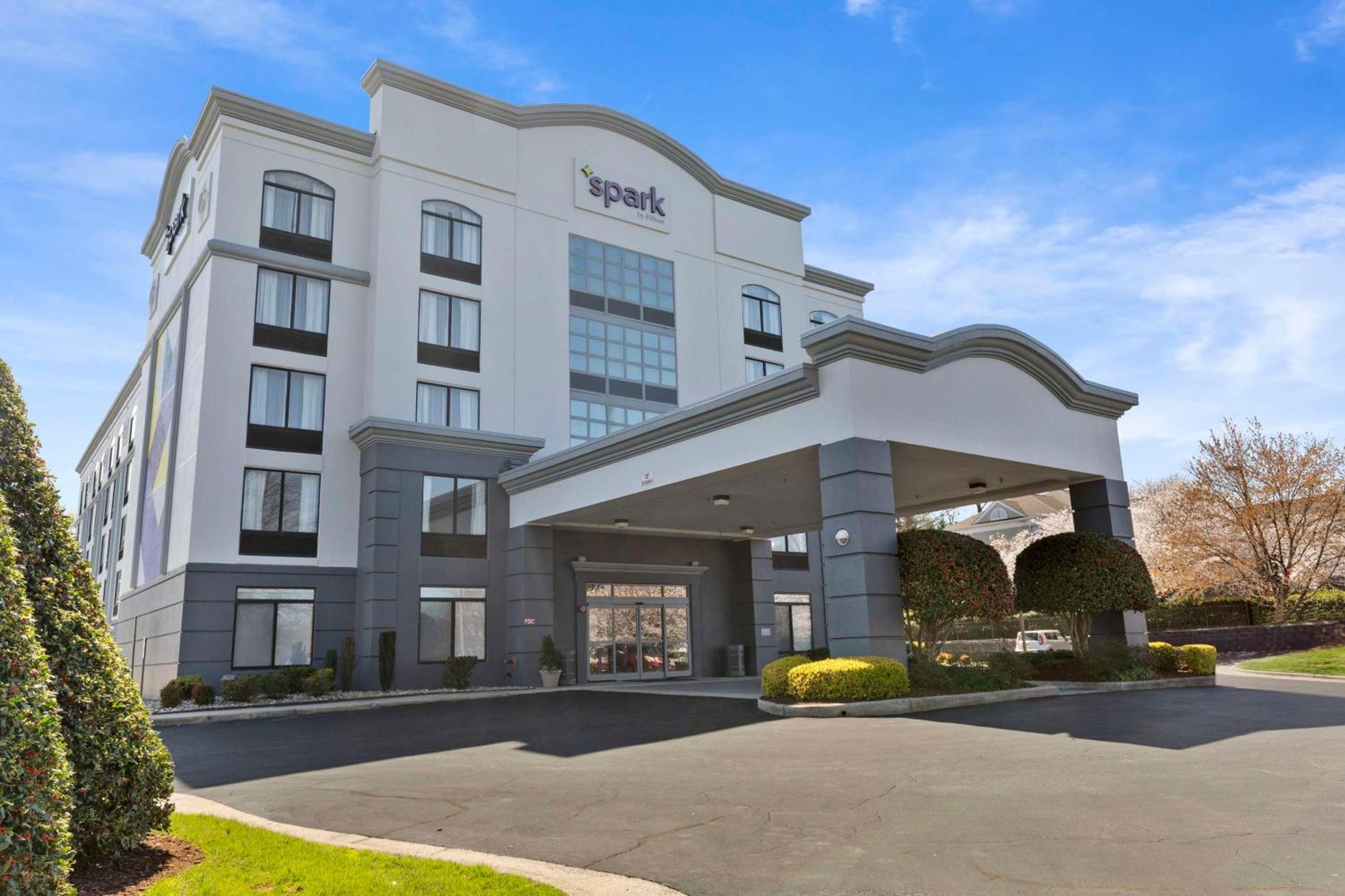 Spark By Hilton Greensboro Exterior photo
