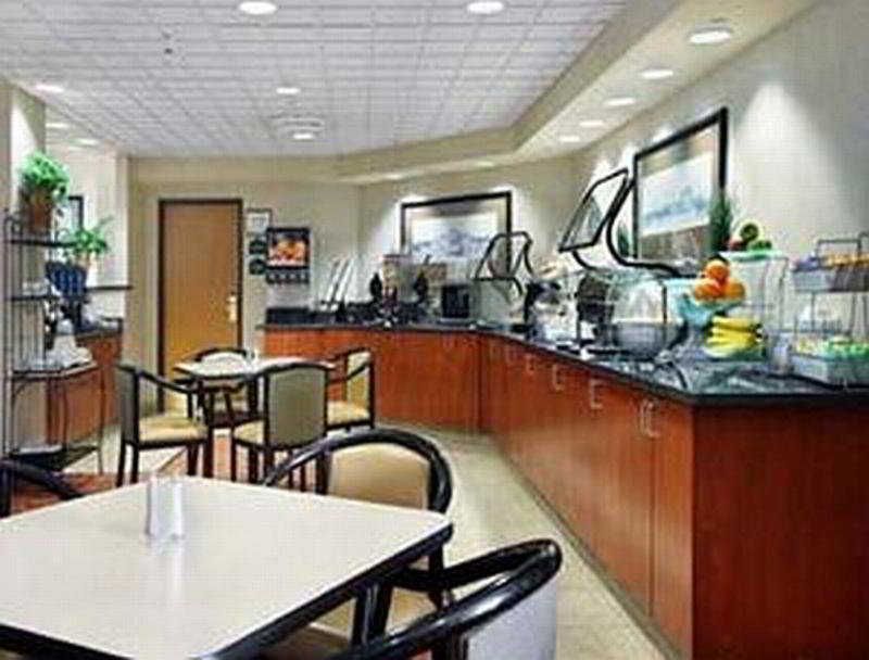 Spark By Hilton Greensboro Exterior photo