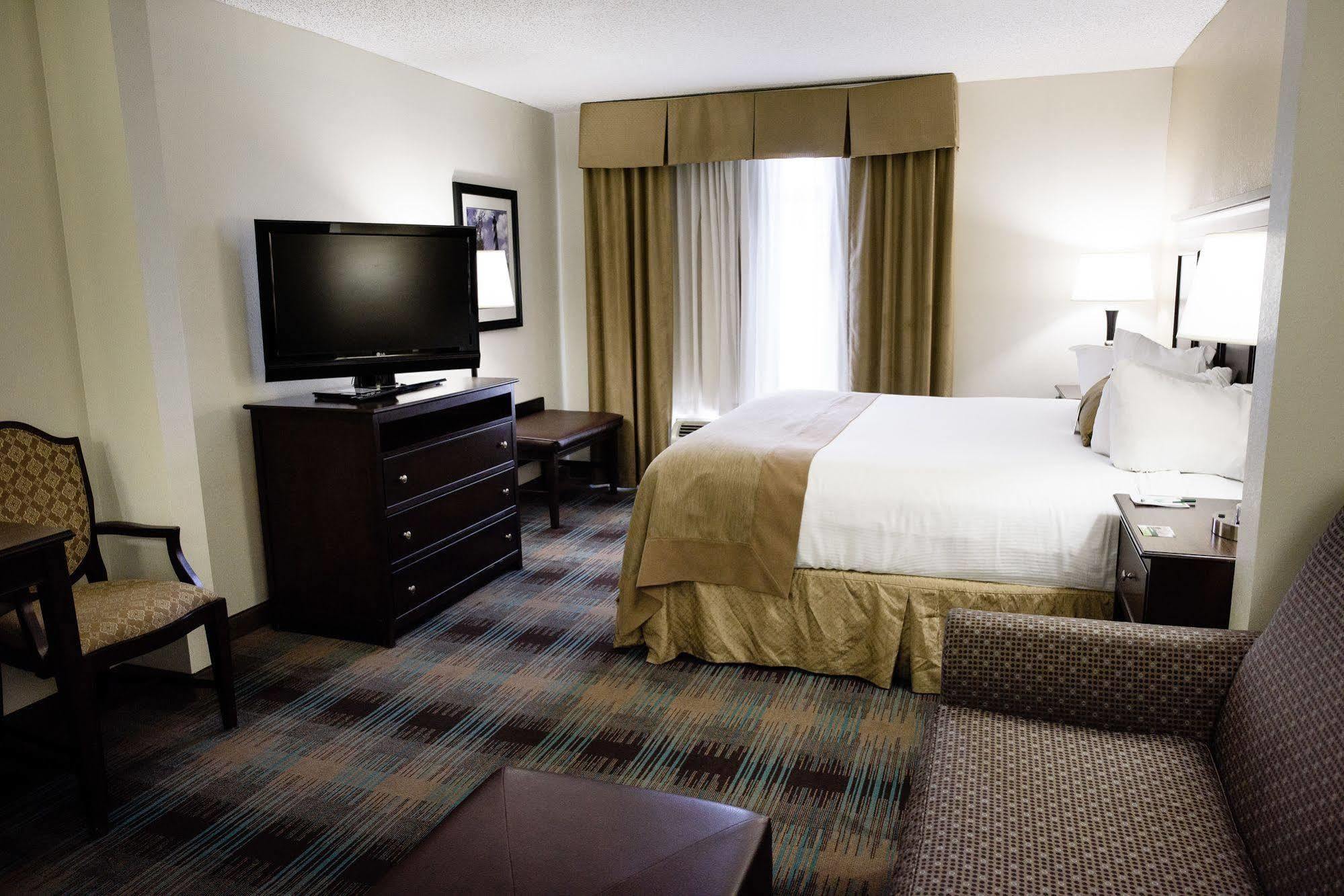 Spark By Hilton Greensboro Exterior photo